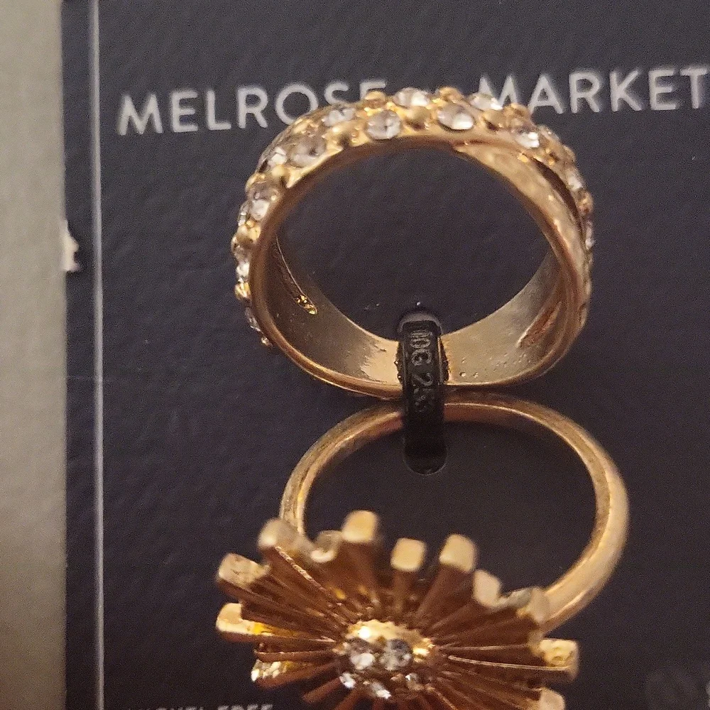 Beautiful rings - Picture 1 of 3